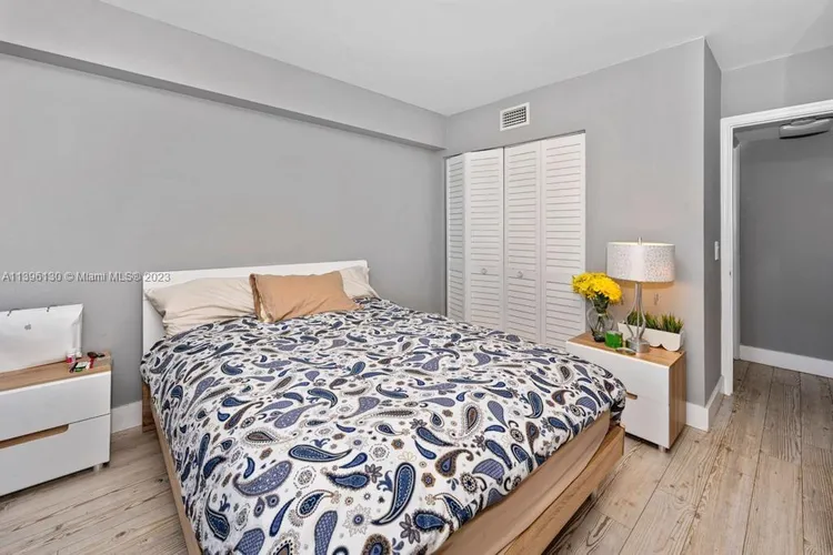 Parc Central South #1017 image #20