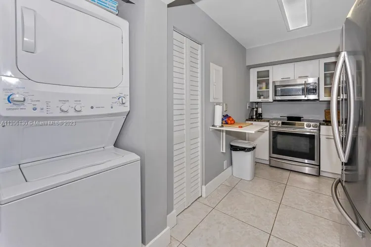 Parc Central South #1017 image #7