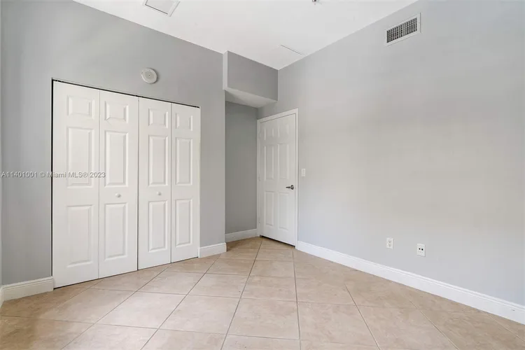 Colonnade at Dadeland #509 image #16