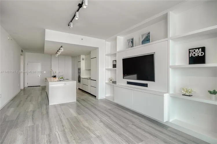 900 Biscayne Bay #5605 image #11