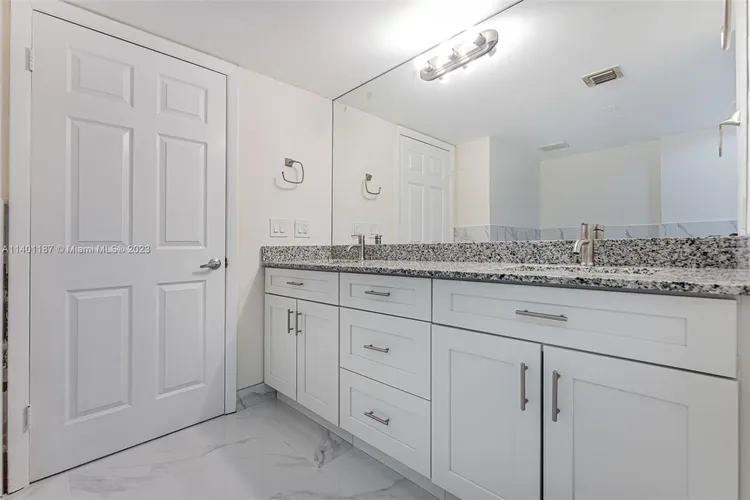 Towers of Quayside Condo #4 #TS6 image #19