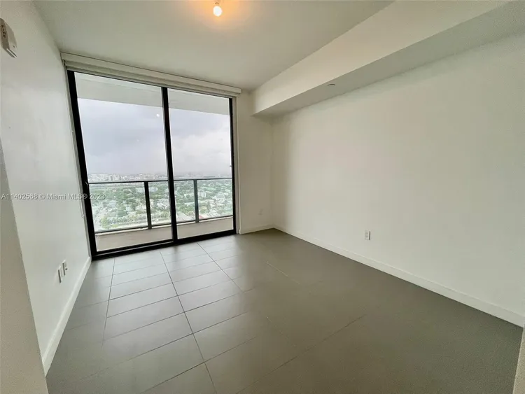 Canvas #2912 image #10