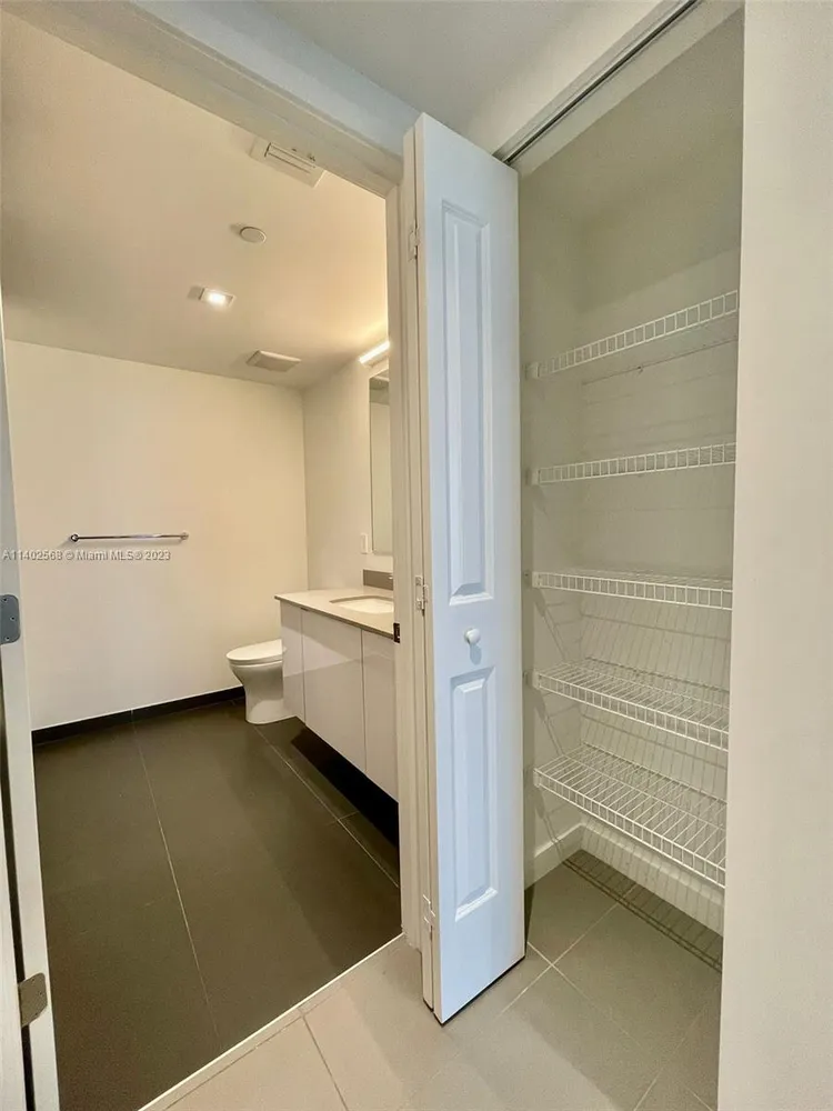 Canvas #2912 image #12