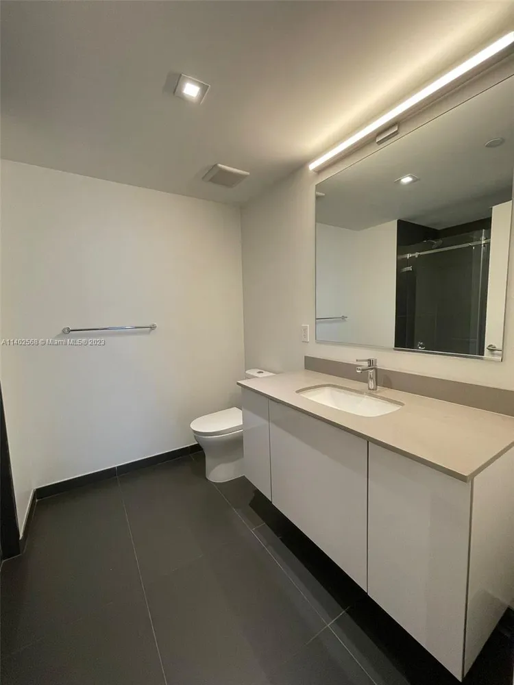 Canvas #2912 image #13