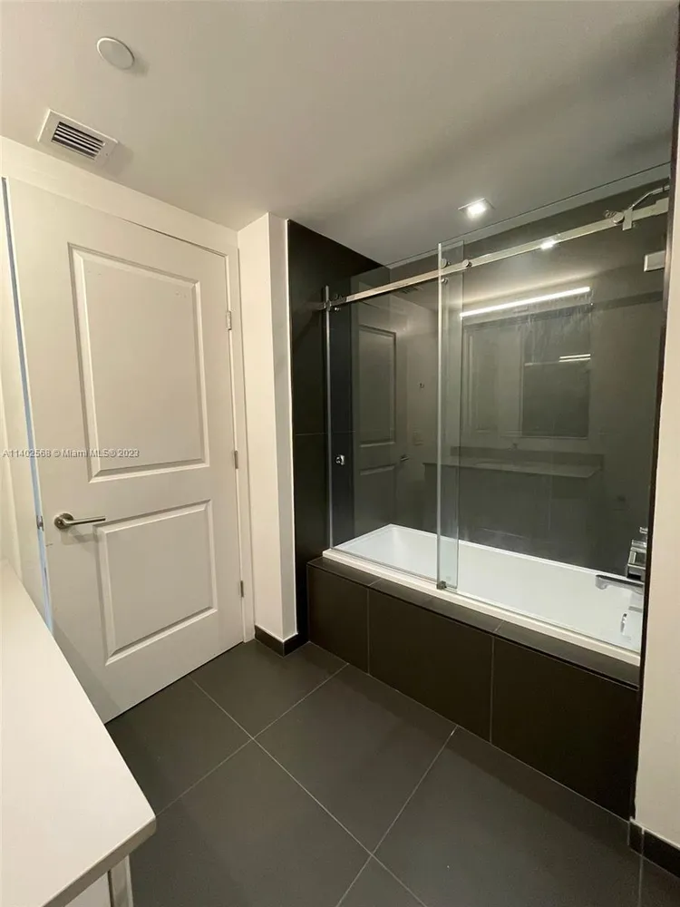 Canvas #2912 image #14