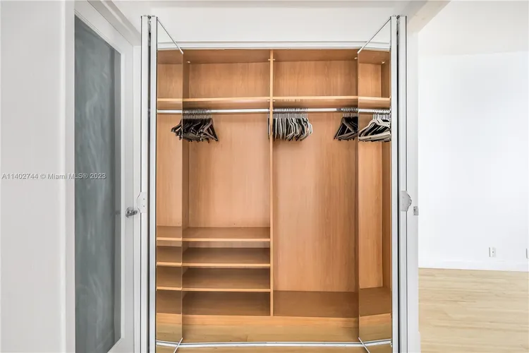 Belle Plaza #514 image #19