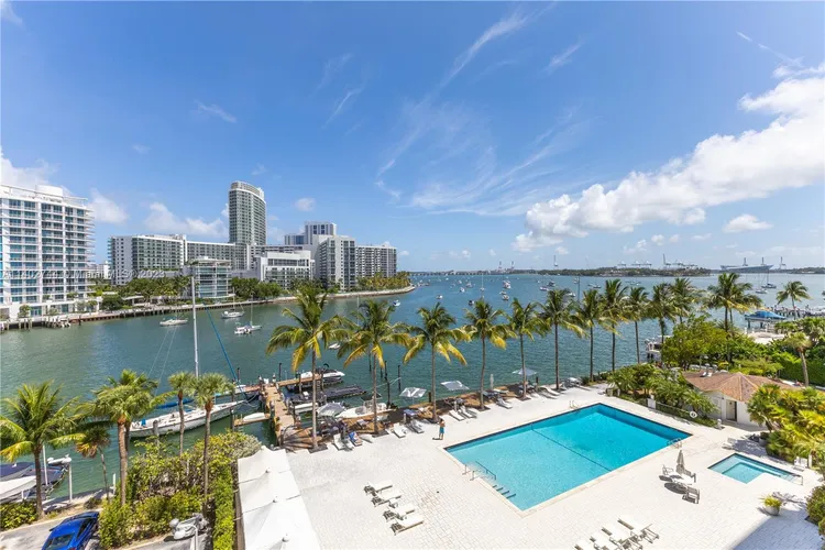 Belle Plaza #514 image #24