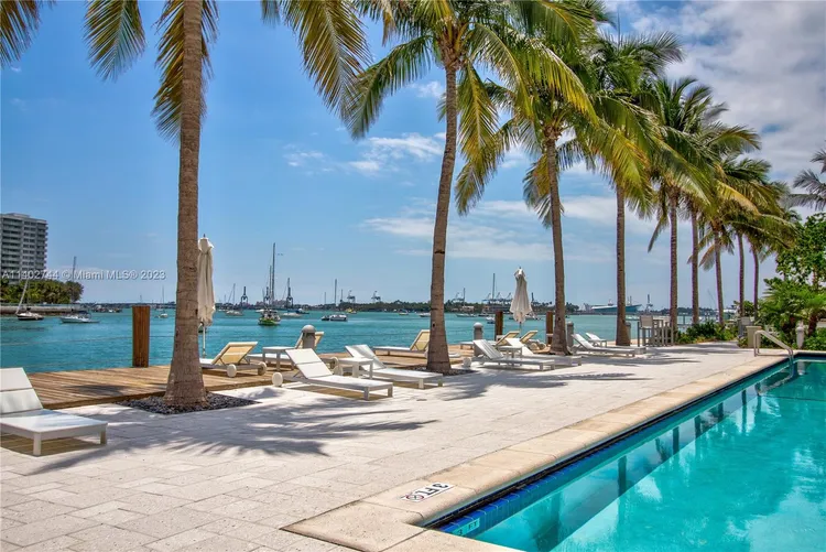 Belle Plaza #514 image #26