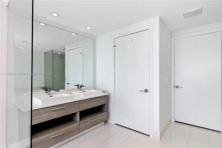 Paraiso Bay #3501 image #24