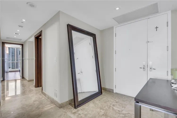 Carbonell #2508 image #19