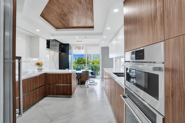 Williams Island 2600 #605 image #10