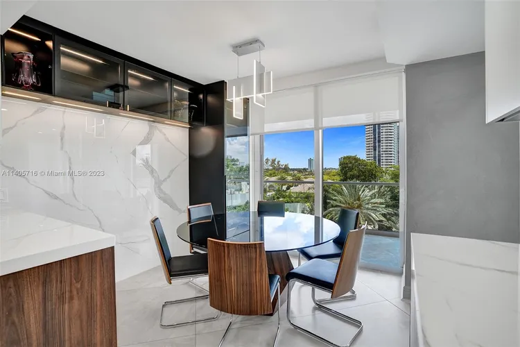 Williams Island 2600 #605 image #14