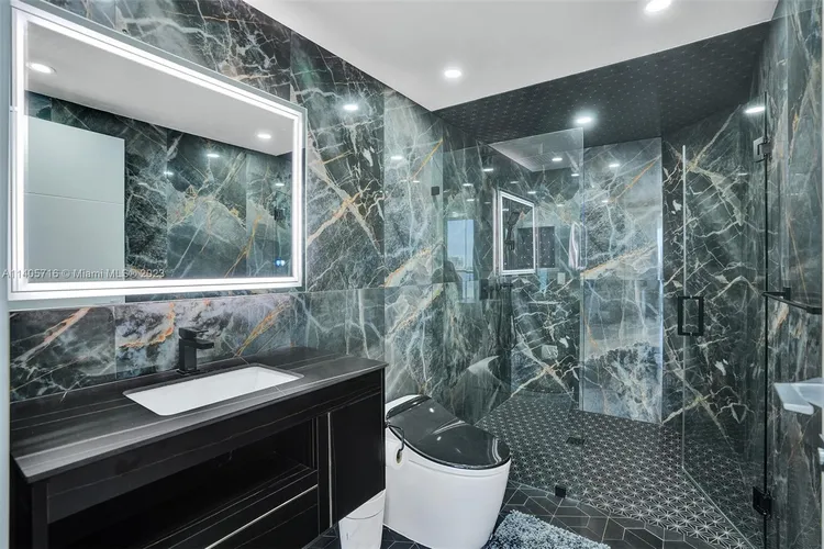 Williams Island 2600 #605 image #32