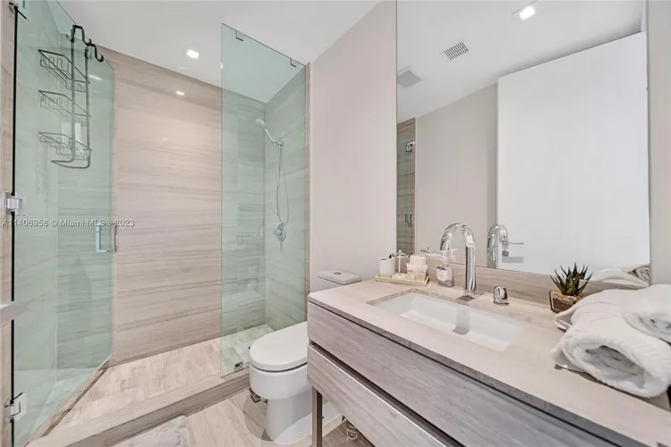 Residences by Armani Casa #4105 image #27