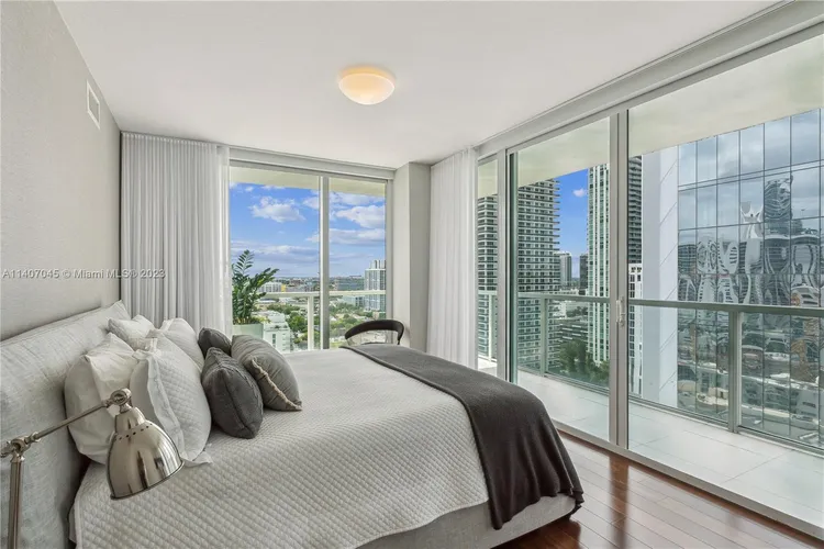 Onyx #1905 image #11