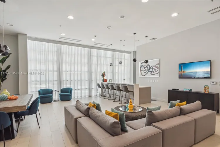 Onyx #1905 image #21