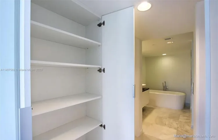 O'Residences #706 image #36