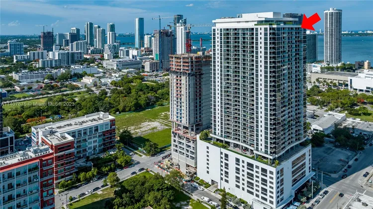 Canvas #PH07 image #12