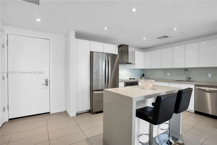 Canvas #PH07 image #19