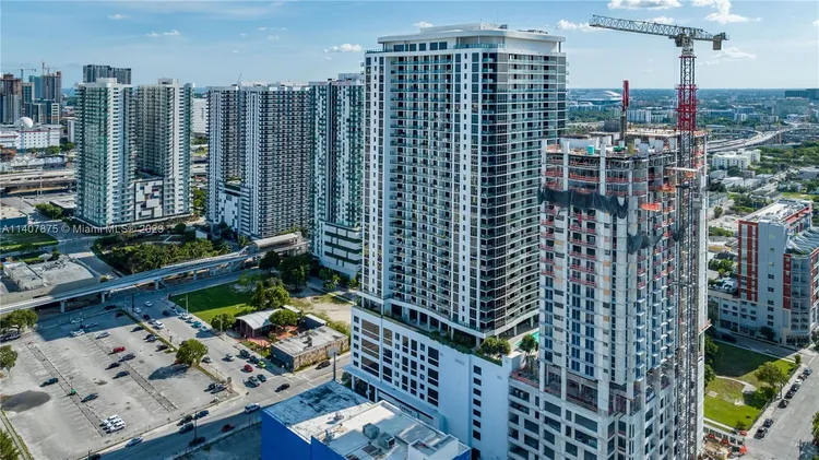 Canvas #PH07 image #7