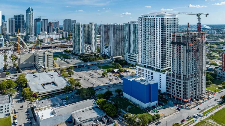 Canvas #PH07 image #8