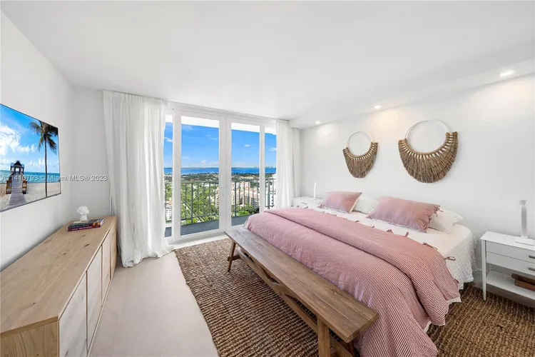 Casa del Mar #27D image #30