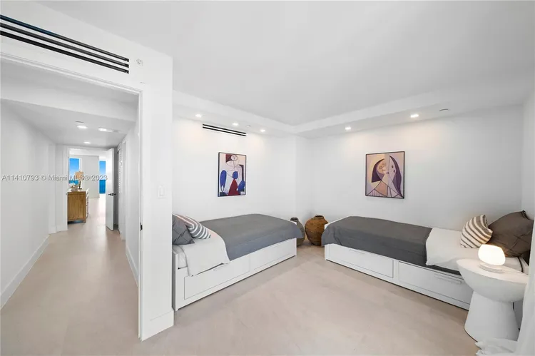 Casa del Mar #27D image #31