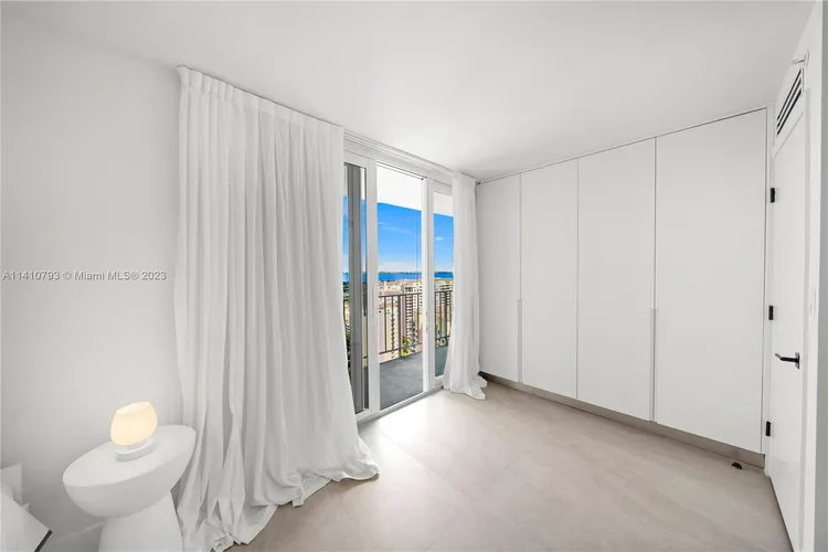 Casa del Mar #27D image #33