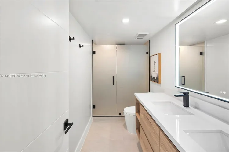 Casa del Mar #27D image #34