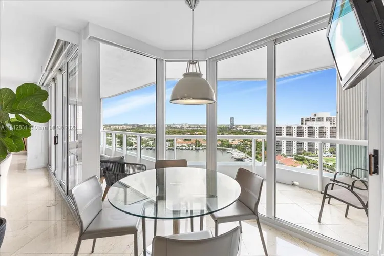 South Tower at the Point #1708 image #10