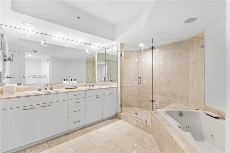 South Tower at the Point #1708 image #15