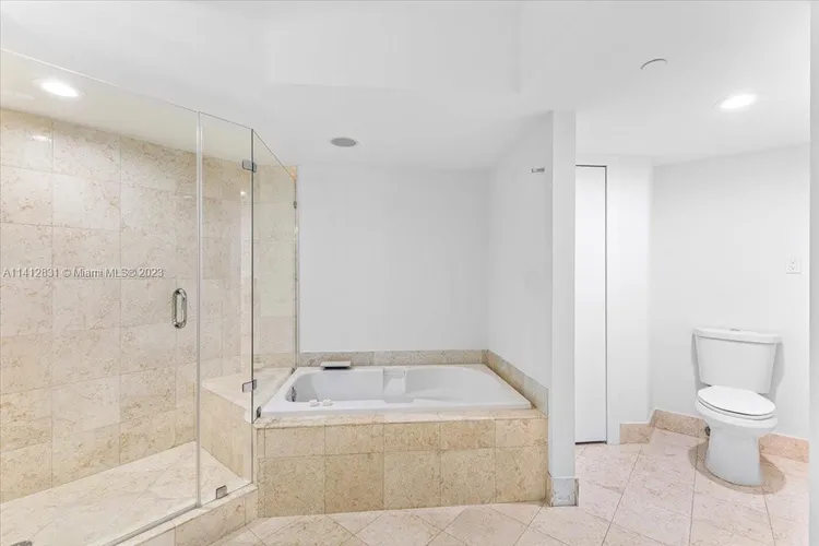 South Tower at the Point #1708 image #16