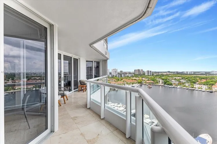 South Tower at the Point #1708 image #22