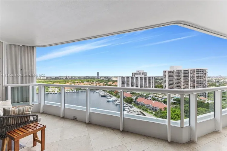 South Tower at the Point #1708 image #23