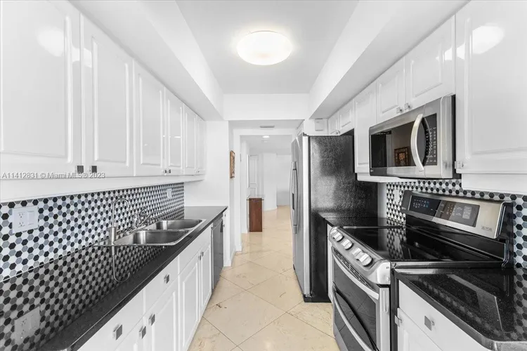 South Tower at the Point #1708 image #8