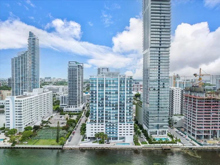 New Wave Condo #17A image #33