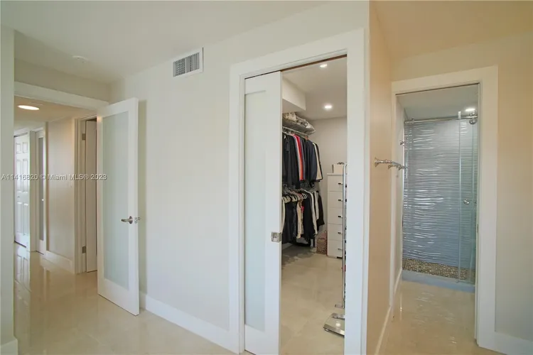 Berkley South #15L image #15