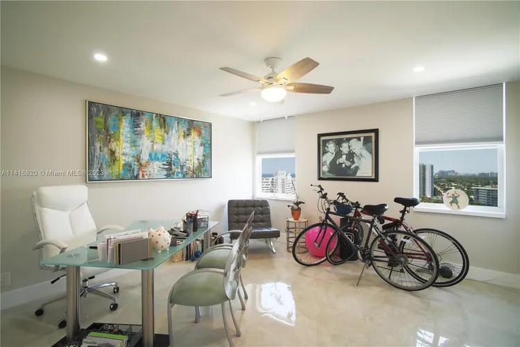 Berkley South #15L image #26