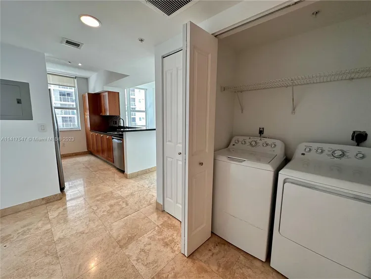 Solaris at Brickell #1809 image #19