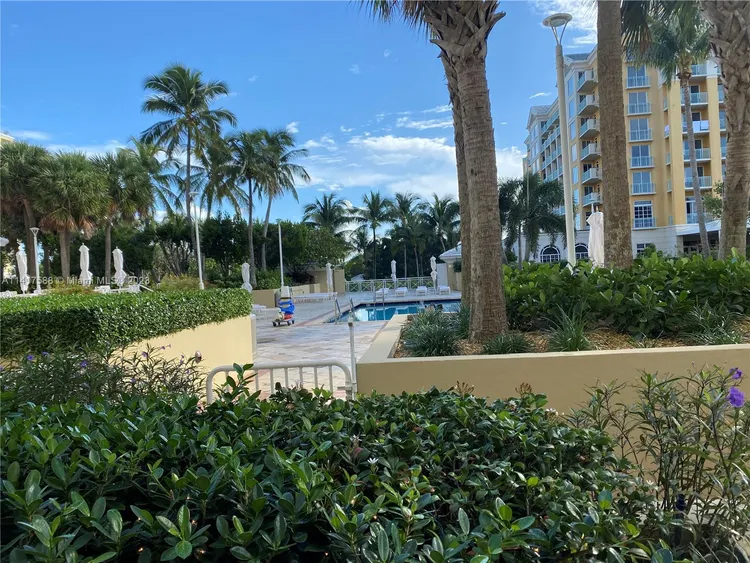 Grand Bay Residences #104 image #17