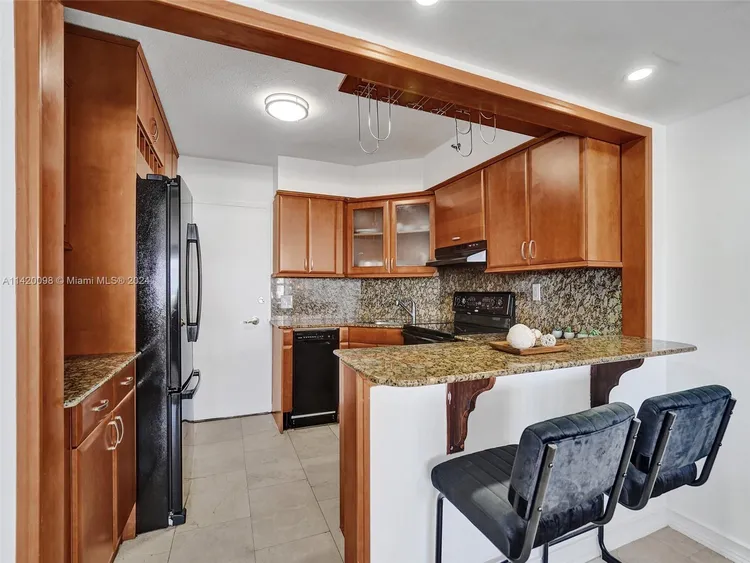 The Alexander #502 image #16