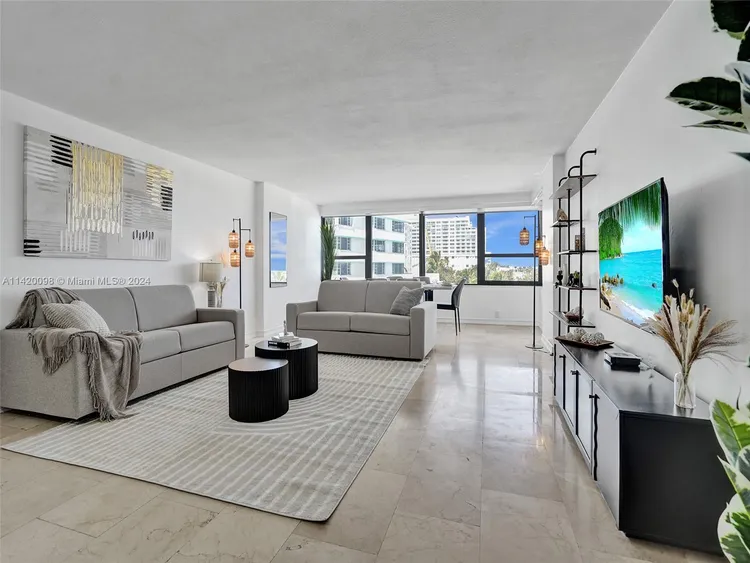 The Alexander #502 image #7