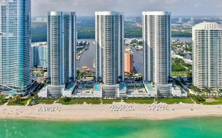 Trump Tower 2 #3905 image #22