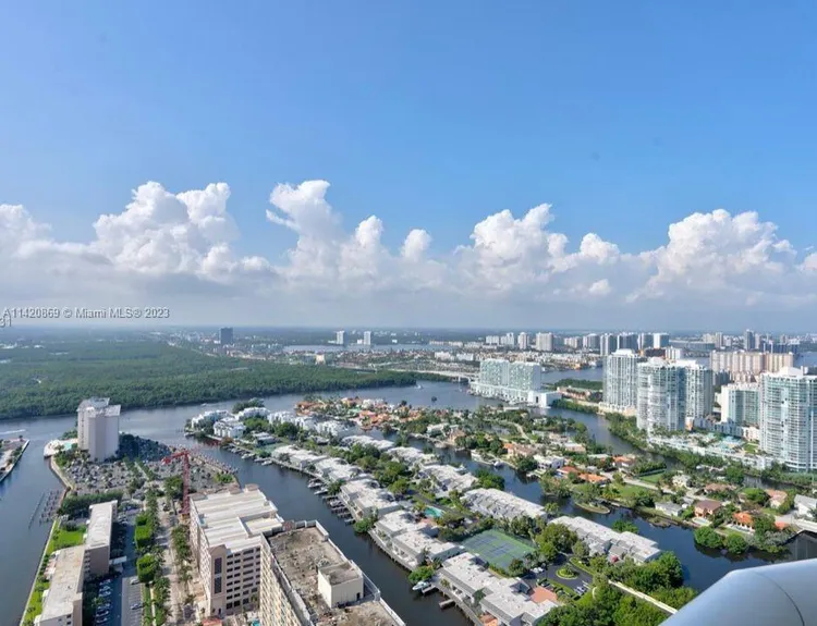 Trump Tower 2 #3905 image #23