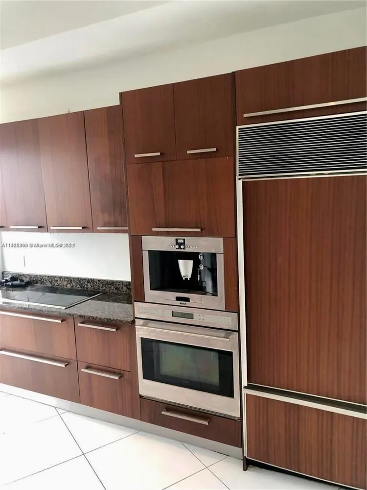 Trump Tower 2 #3905 image #6