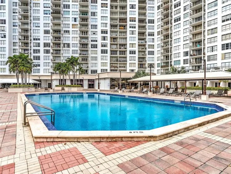 Tower 41 #1731 image #14