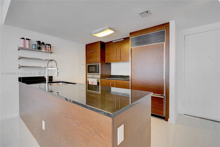 Icon Brickell I #4809 image #13