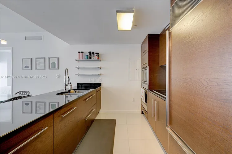 Icon Brickell I #4809 image #14