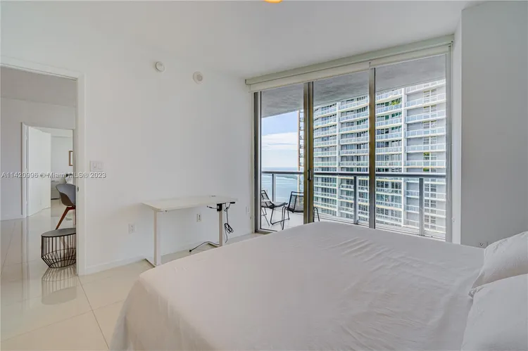 Icon Brickell I #4809 image #17