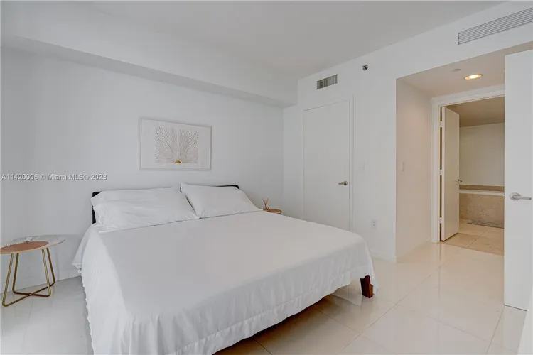 Icon Brickell I #4809 image #19